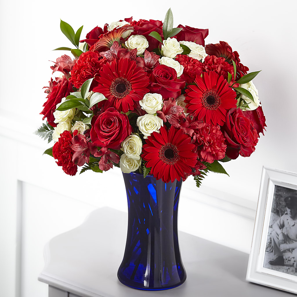 Hearts Embrace Bouquet – AMELIA'S FLOWERS, Naples FL
