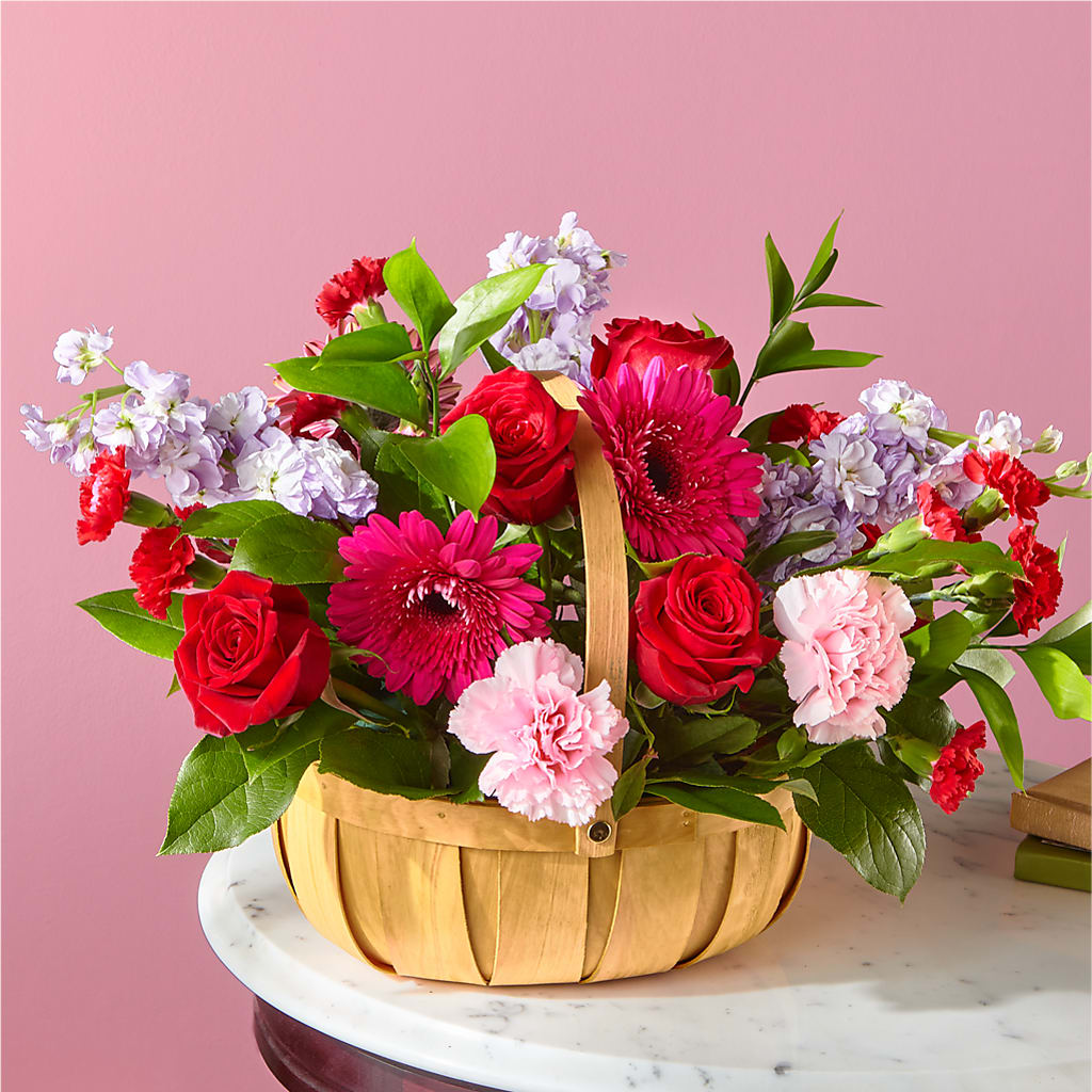 Pink Picnic Basket – AMELIA'S FLOWERS, Naples FL