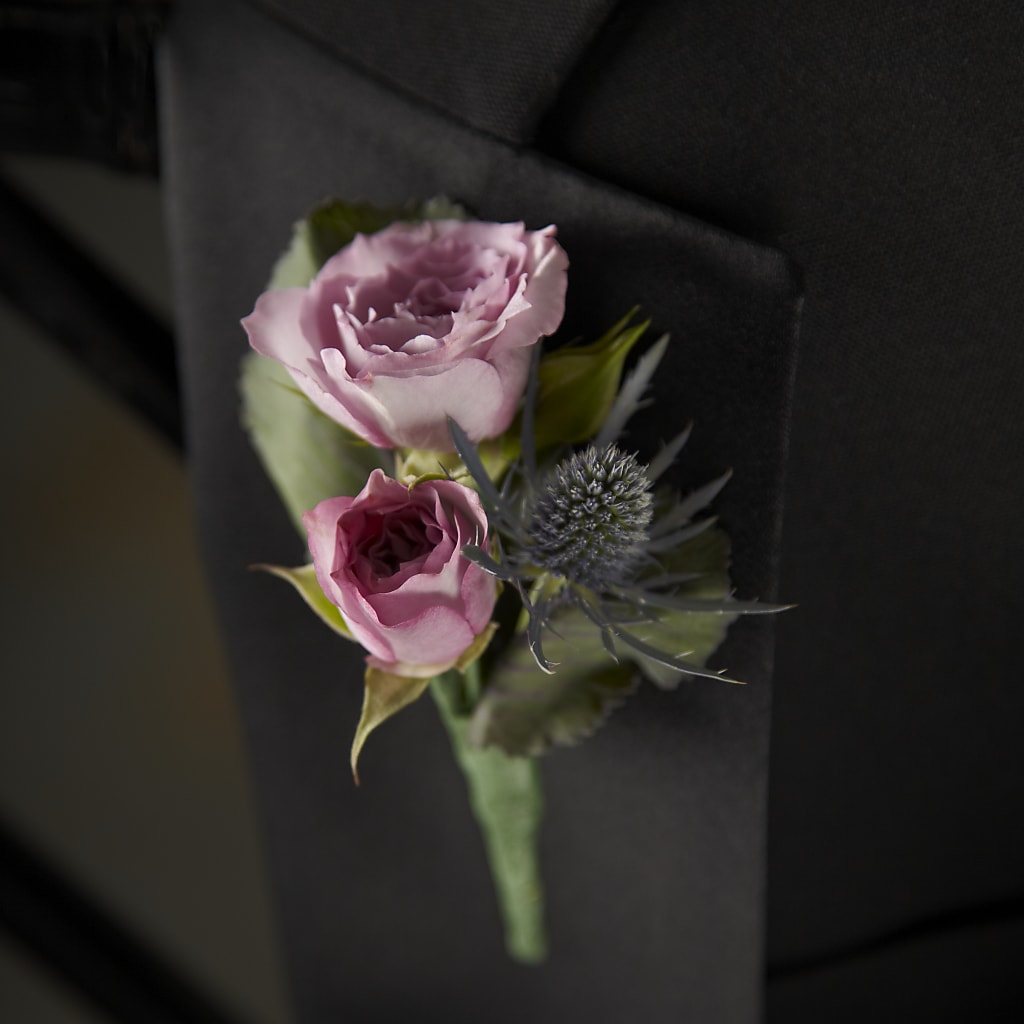 Veronica Boutonniere – AMELIA'S FLOWERS, Naples FL