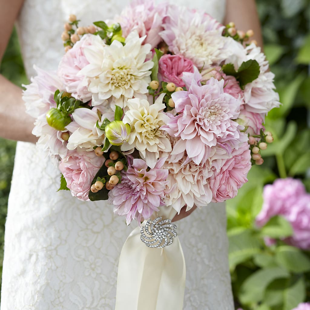 Heart's Promise Bouquet – AMELIA'S FLOWERS, Naples FL