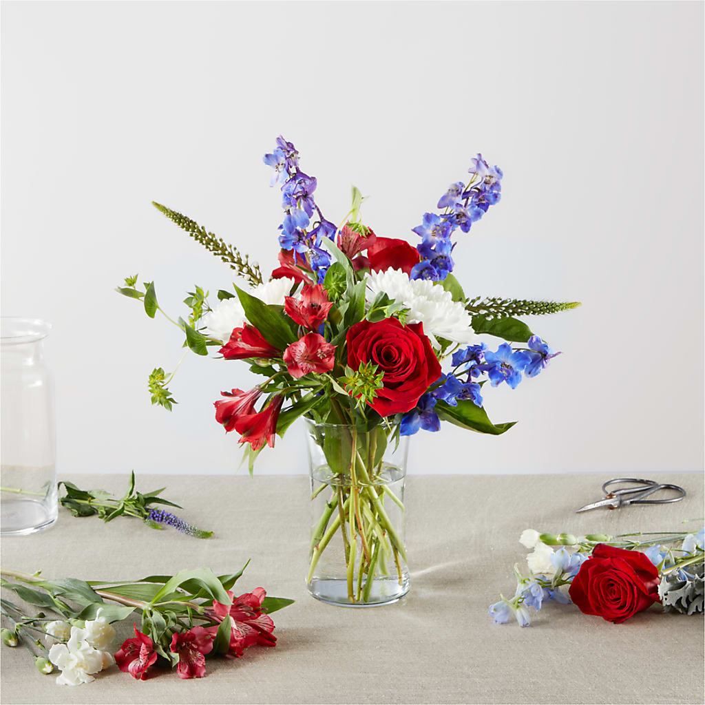 Star Spangled - A Florist Original – AMELIA'S FLOWERS, Naples FL