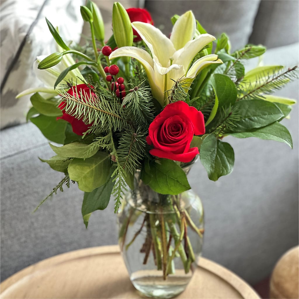 Sparkling Snowflakes Bouquet – AMELIA'S FLOWERS, Naples FL