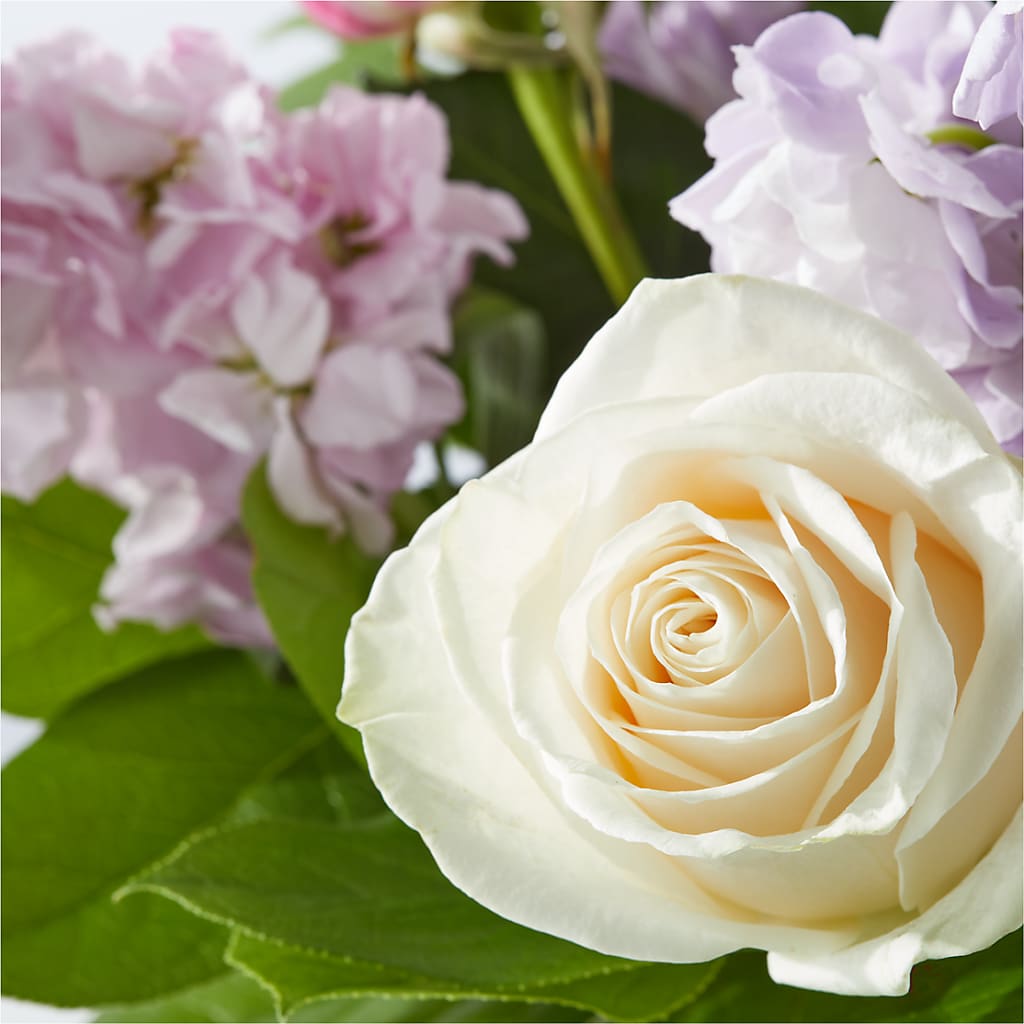 Springtime Spritz Bouquet – AMELIA'S FLOWERS, Naples FL