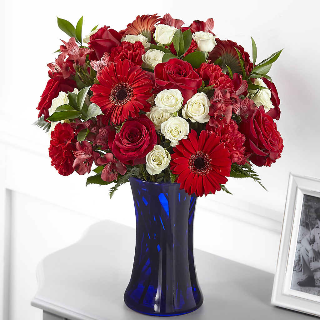 Hearts Embrace Bouquet – AMELIA'S FLOWERS, Naples FL