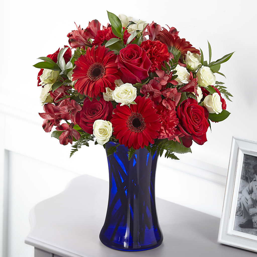Hearts Embrace Bouquet – AMELIA'S FLOWERS, Naples FL