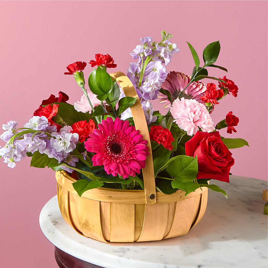 Pink Picnic Basket – AMELIA'S FLOWERS, Naples FL