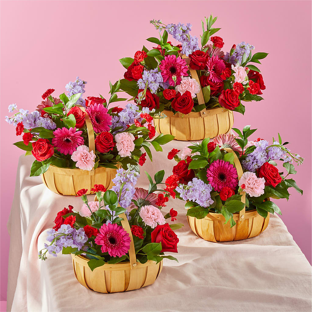 Pink Picnic Basket – AMELIA'S FLOWERS, Naples FL