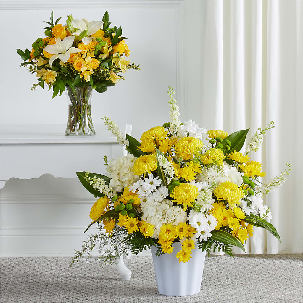 Warm Remembrance Bundles – AMELIA'S FLOWERS, Naples FL