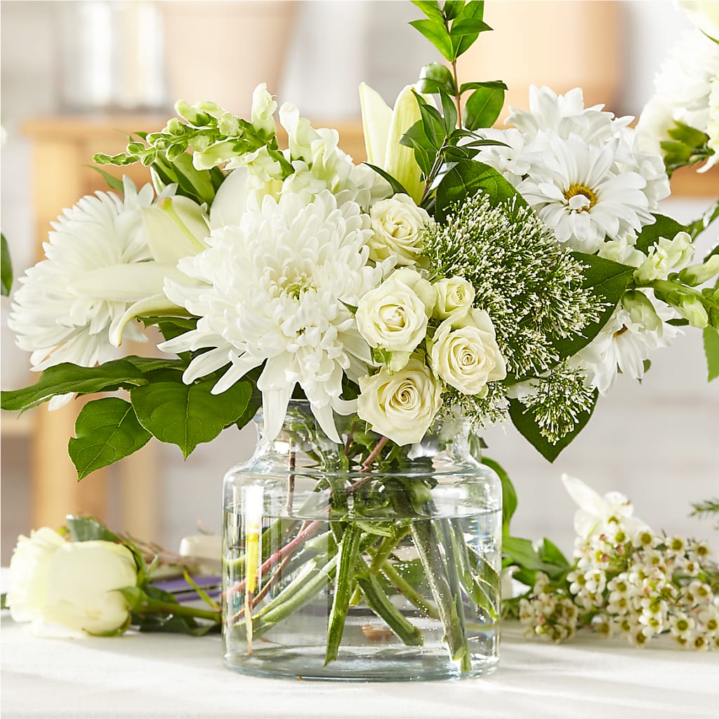 Classic Ivory – A Florist Original – AMELIA'S FLOWERS, Naples FL