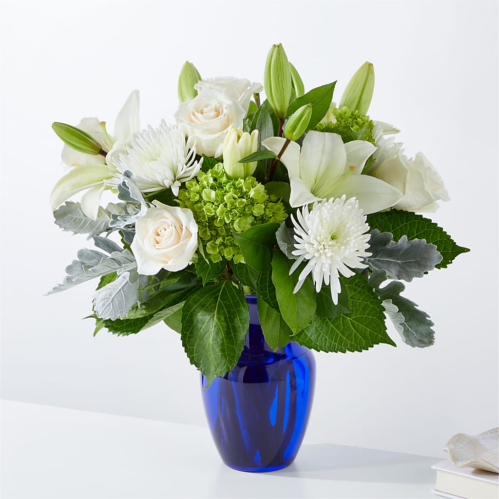 Snowy Dreams Bouquet – AMELIA'S FLOWERS, Naples FL