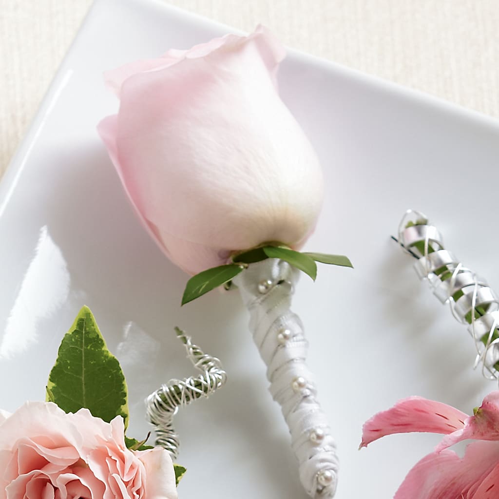Pink Rose Boutonniere – AMELIA'S FLOWERS, Naples FL