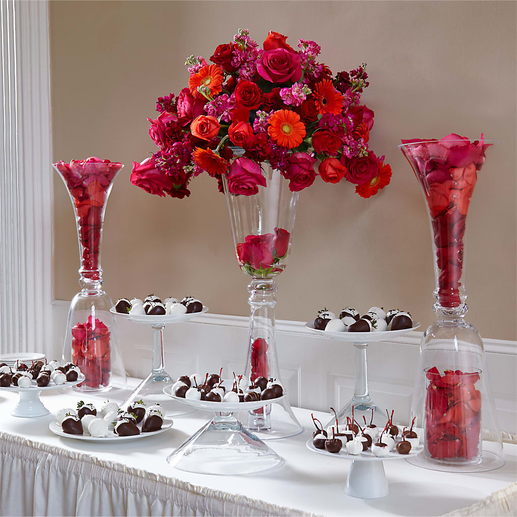Life's Sweetness Centerpiece – AMELIA'S FLOWERS, Naples FL