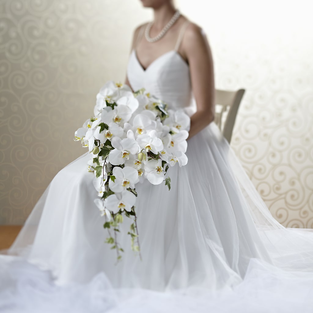 Classic White Bouquet – AMELIA'S FLOWERS, Naples FL